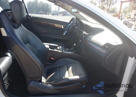 2012 Mercedes-Benz E 350 z USA, uszkodzony, nr VIN WDDKK5KF3CF143744